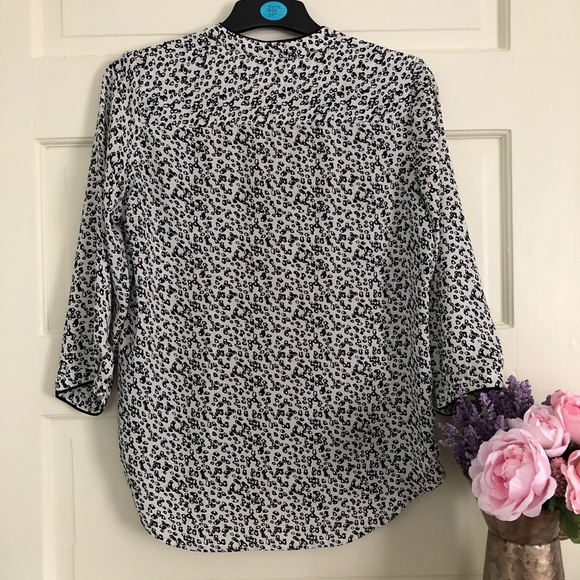 Chiffon Henley Top - Picture 3 of 5